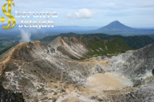 Indahnya Puncak Gunung Sibayak di Sumatera Utara